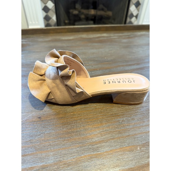 Journee Collection Sabica Taupe Ruffle Block Heel Slide Sandal 7 NIB Faux Suede - Picture 7 of 13